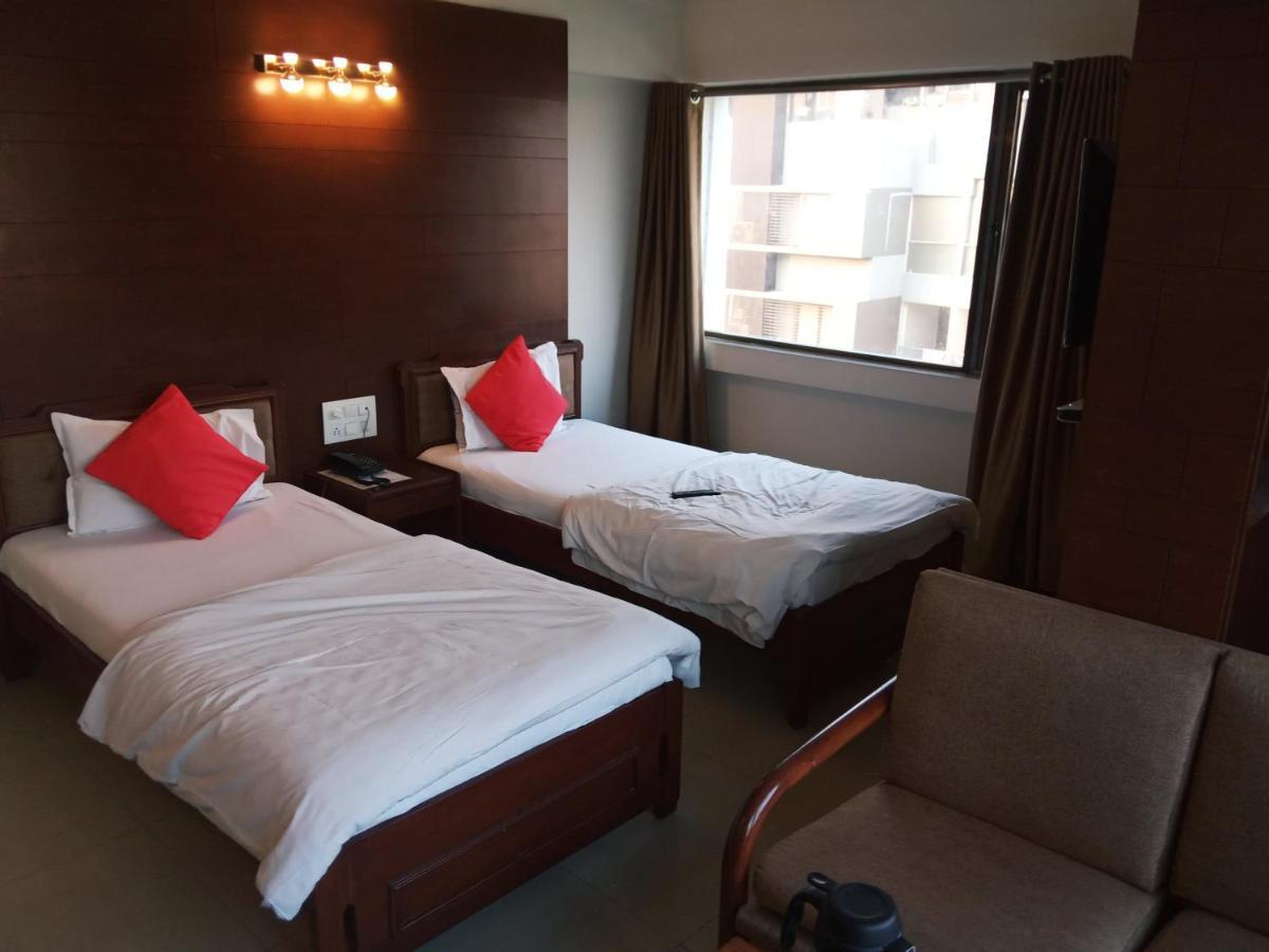 Hotel Apex Ahmedabad Eksteriør bilde