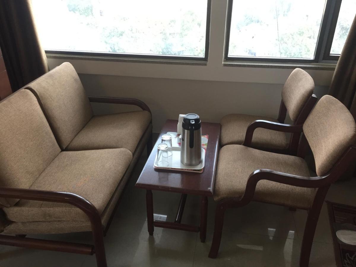 Hotel Apex Ahmedabad Eksteriør bilde