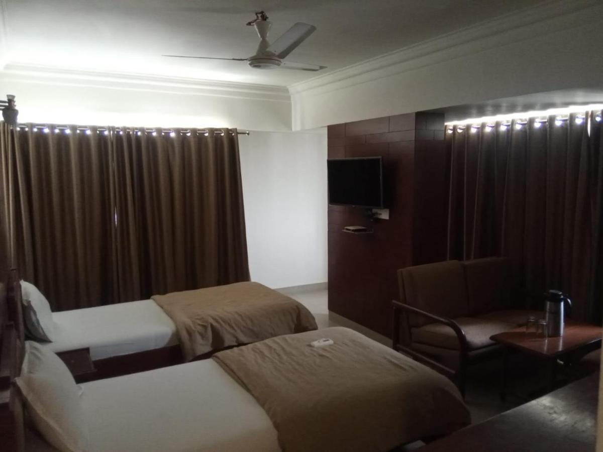 Hotel Apex Ahmedabad Eksteriør bilde